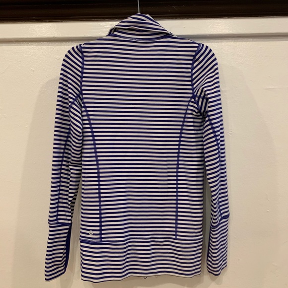 Lululemon Define Jacket - Picture 4 of 6